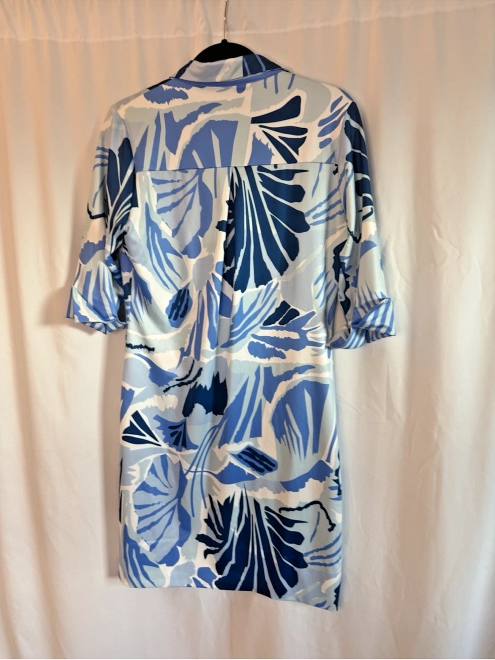 Gretchen Scott Blue White Leaf Pattern Shirt Dress - Size Medium - Picture 5 of 5